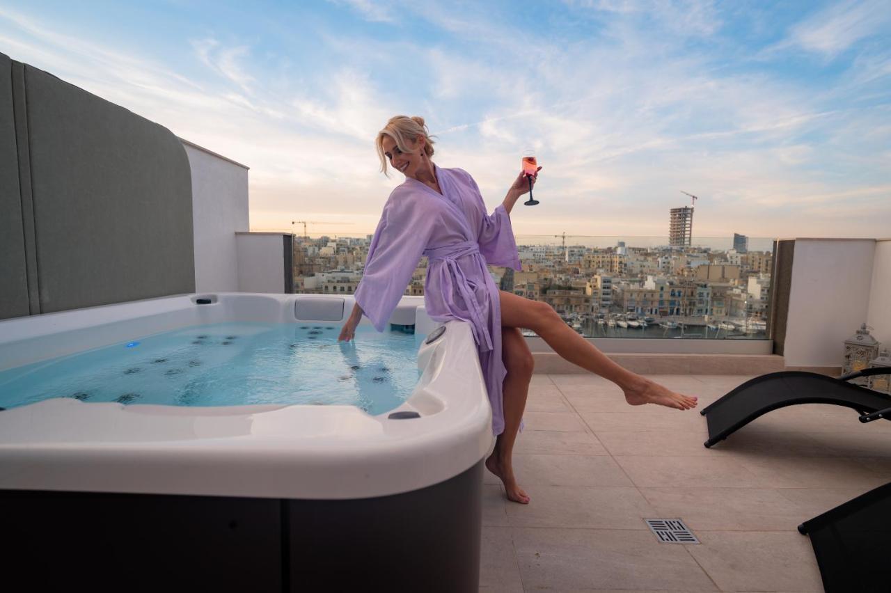 The Address Seafront Suites With Hot Tub Pietà Esterno foto
