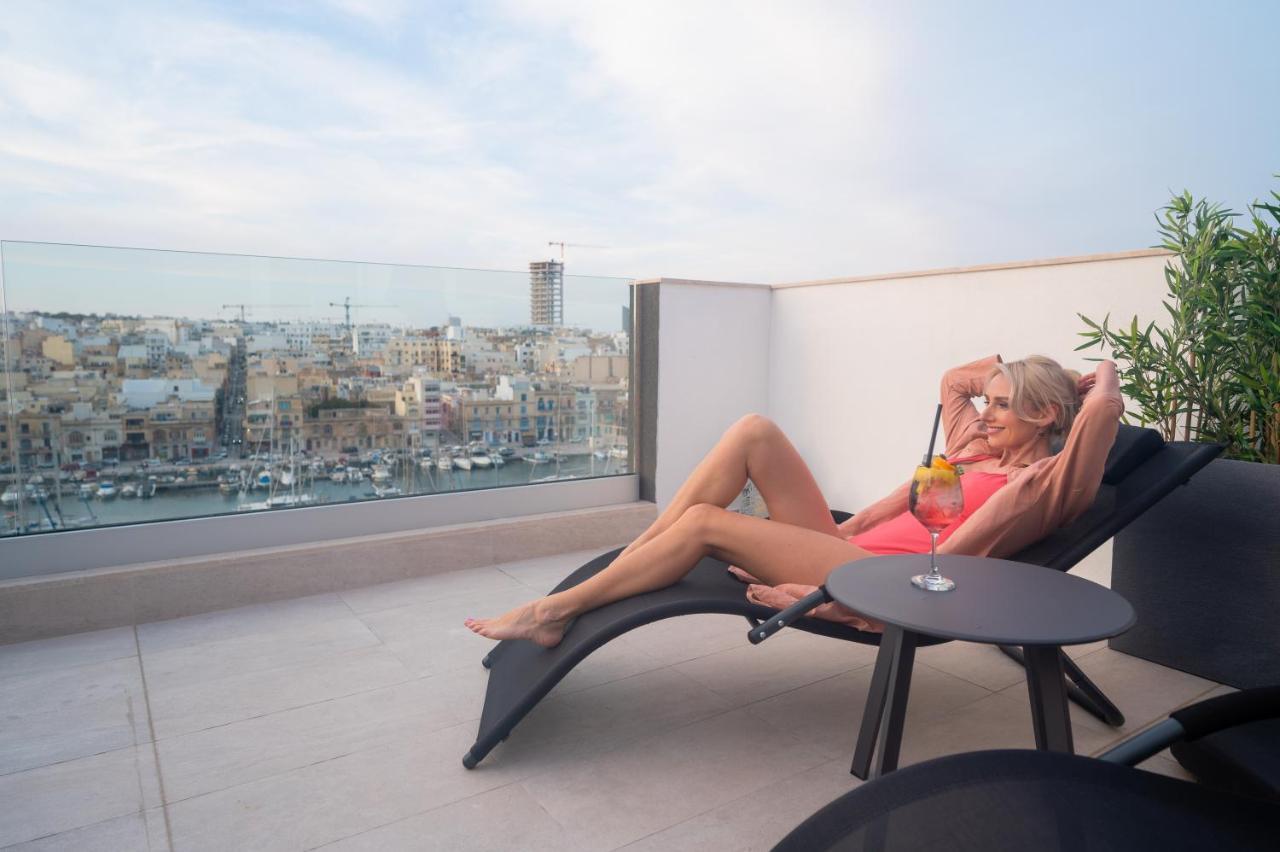 The Address Seafront Suites With Hot Tub Pietà Esterno foto