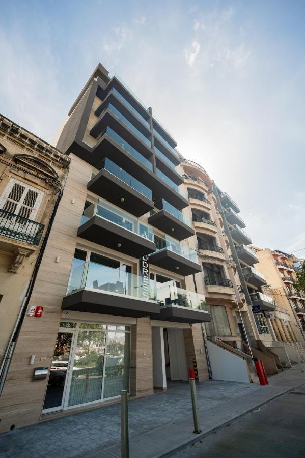 The Address Seafront Suites With Hot Tub Pietà Esterno foto
