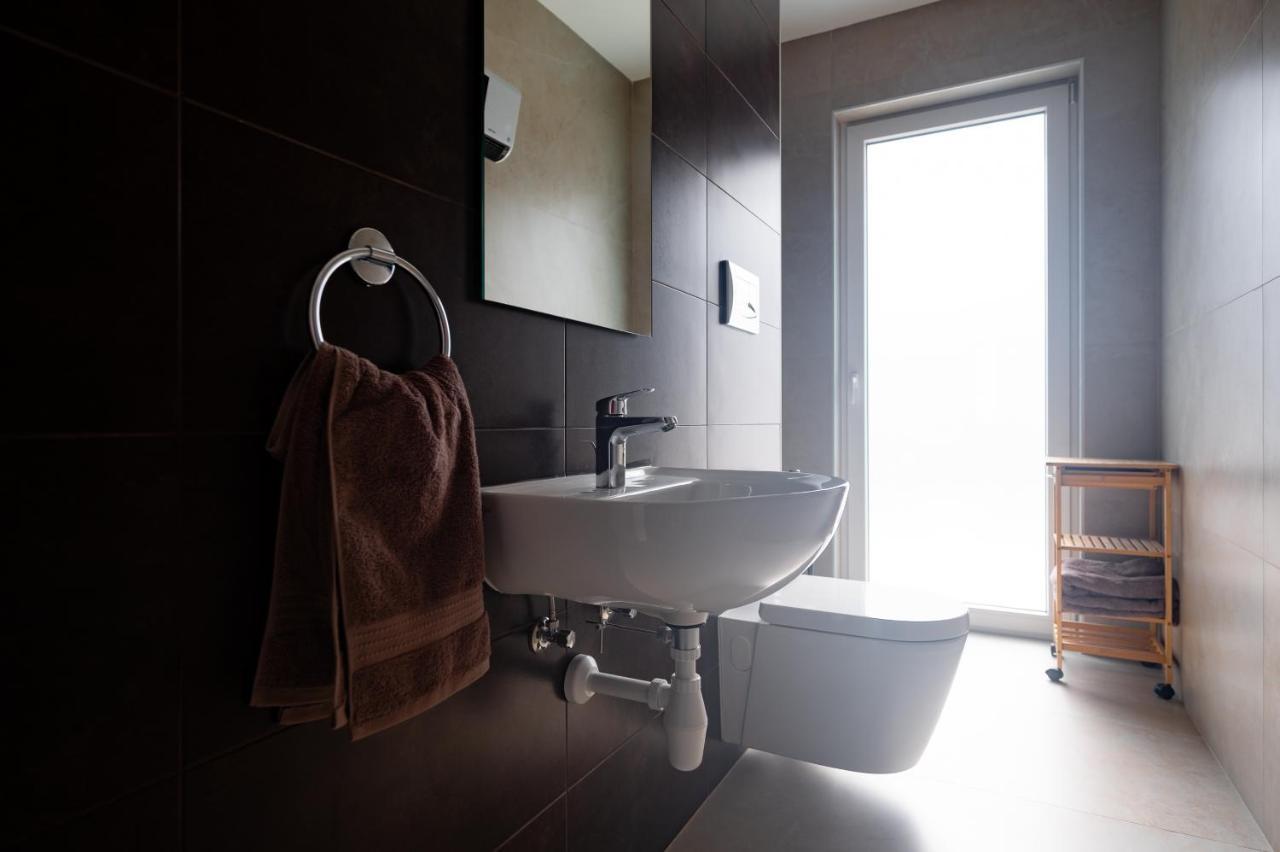 The Address Seafront Suites With Hot Tub Pietà Esterno foto
