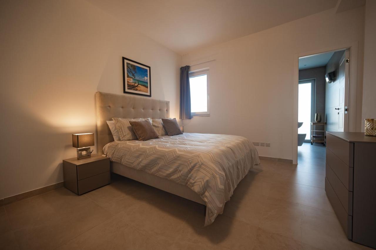 The Address Seafront Suites With Hot Tub Pietà Esterno foto